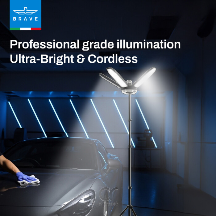 كشاف BRAVE BrightForce Pro بقدرة 80W و8000 لومـن مع ضوء LED قابل للطي وحامل ثلاثي 2.5م وتشغيل ببطارية السيارة ومقاوم للماء IP54 مع حقيبة (BLS